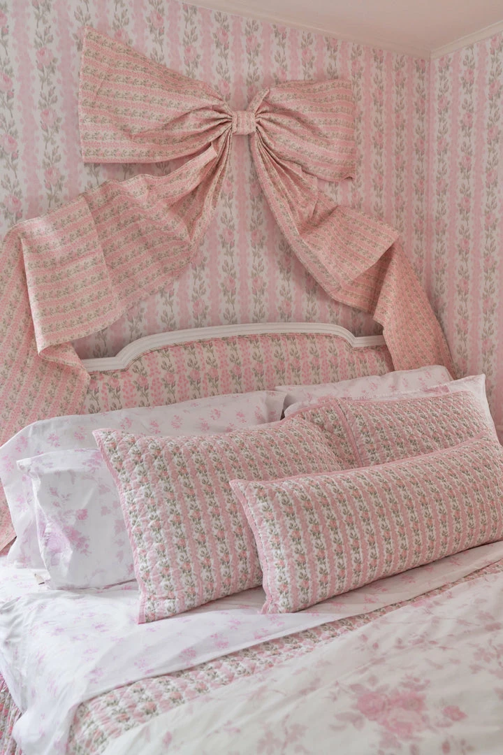 LoveShackFancy Blooming Heirloom Wallpaper Home Decor 5 LoveShackFancy Blooming Heirloom Wallpaper Home Decor