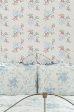 LoveShackFancy Home Decor Rosa Beaux Wallpaper 16 LoveShackFancy Home Decor Rosa Beaux Wallpaper