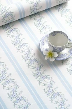 LSF Marigold Wreath Wallpaper Home Decor