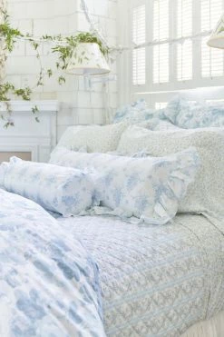 LSF Bedding Marigold Wreath Quilt And Sham Set