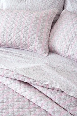 LSF Marigold Wreath Quilt And Sham Set