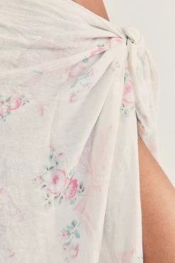 LoveShackFancy Rosa Beaux Linen Beach Throw